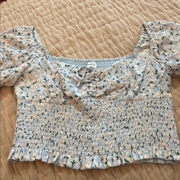 Sunday Best Blue Floral Smocked Blouse size medium - Picture 3 of 7